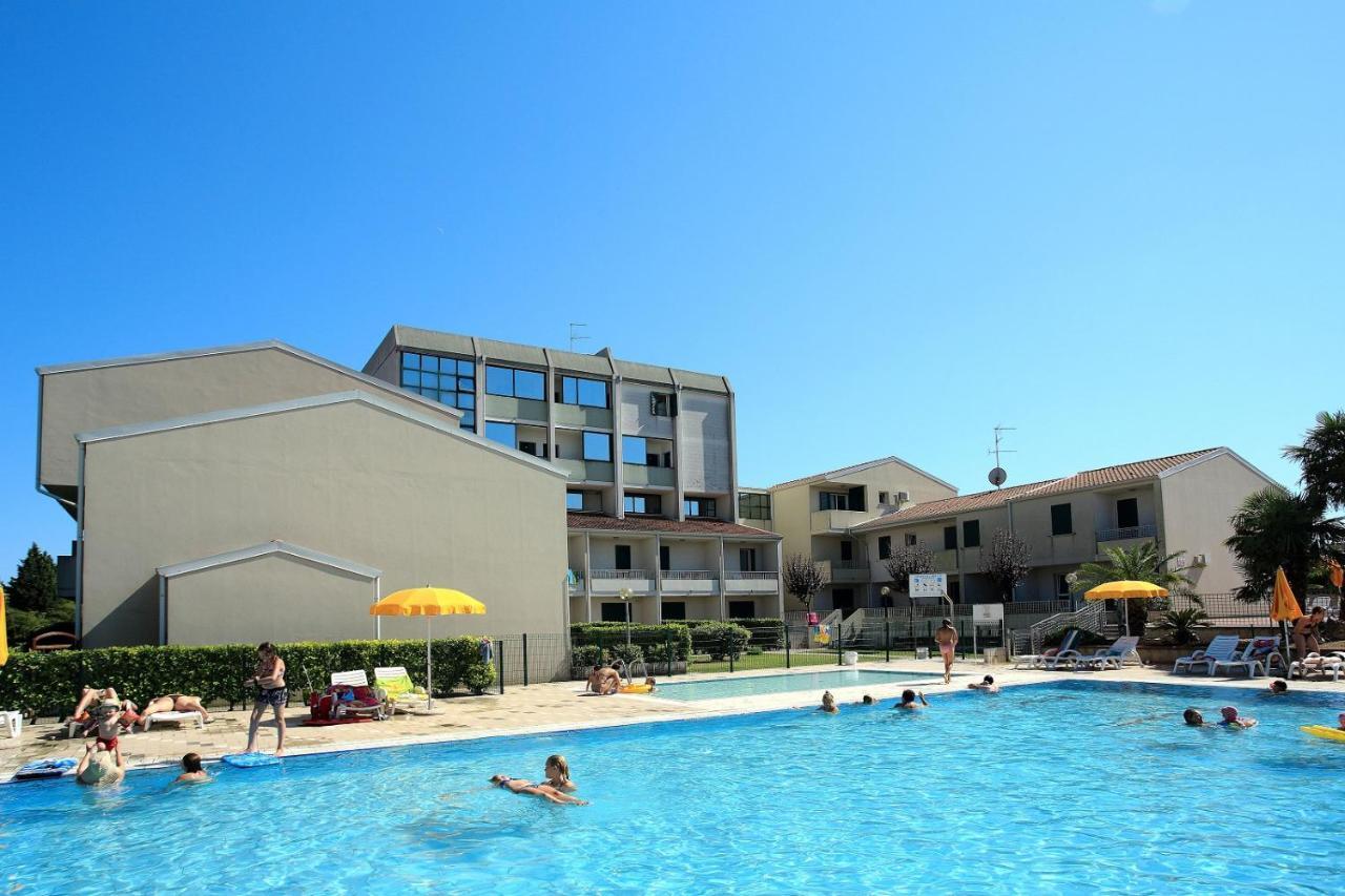 Villaggio Luna Due Caorle Buitenkant foto
