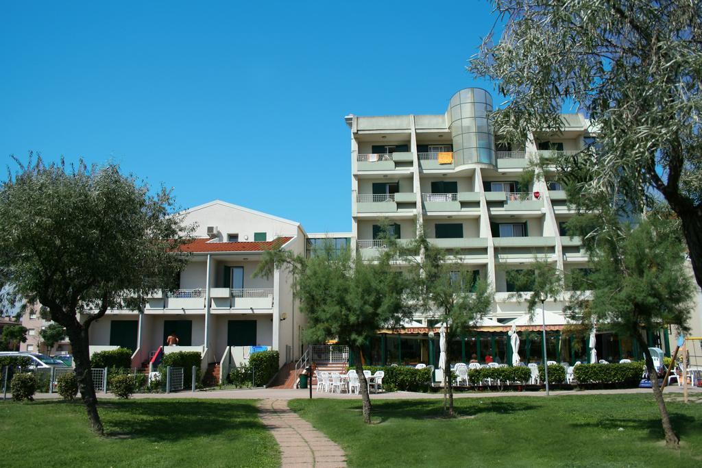 Villaggio Luna Due Caorle Buitenkant foto